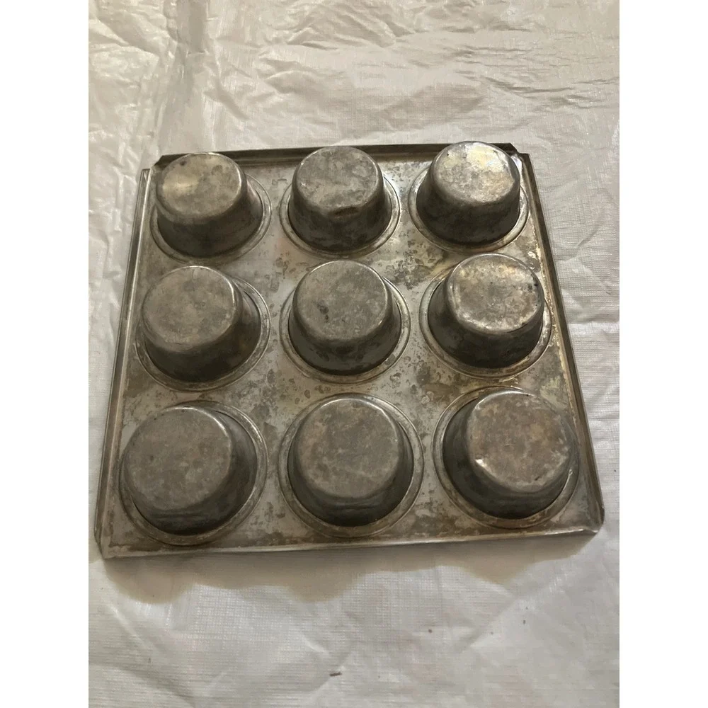 Vintage 9 Cup Muffin Pan Muffin Tin Cupcake Baking Pan Metal